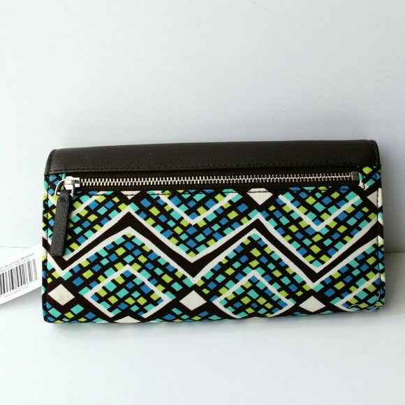 Vera Bradley Audrew Wallet in Rain Forest RFID - Picture 1 of 5